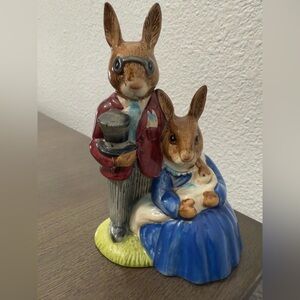 Vintage 1972 Royal Doulton Bunnykins Family Photograph DB1 figurine England